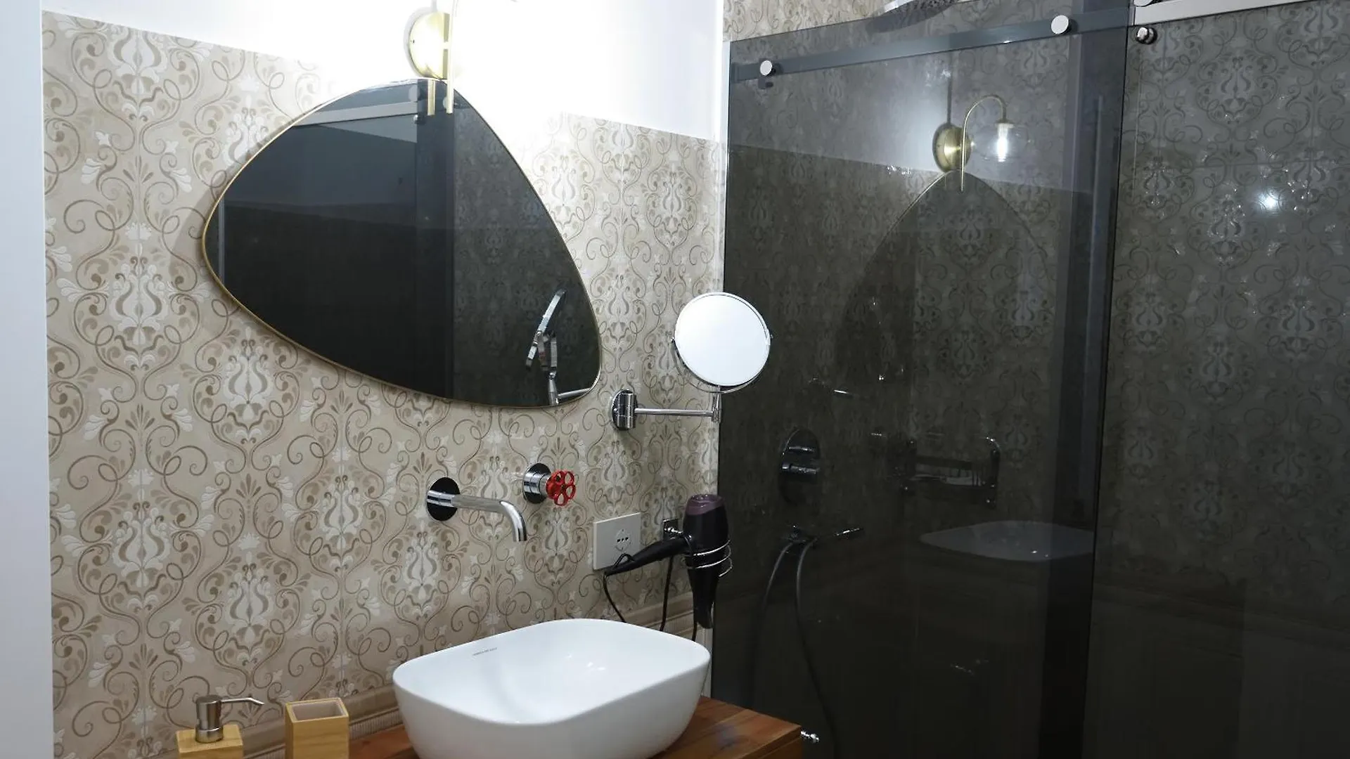 Ln B&B Catania 0*,  Italy